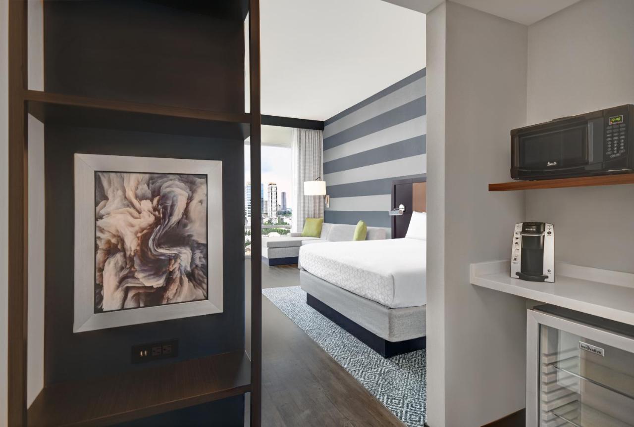 Holiday Express - - Galleria Area By Ihg Hotel 3*